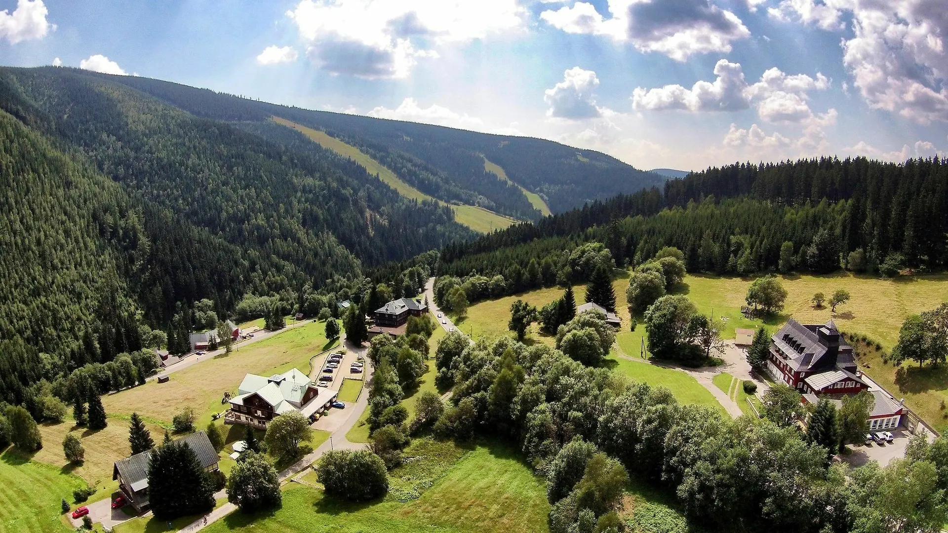 Alpsky Hotel Špindlerŭv Mlýn 3*,